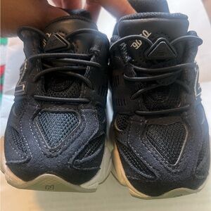 Toddlers new balance 9060’s